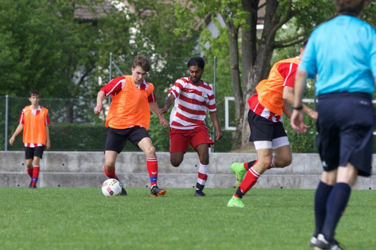 Biri - der Supertechniker will den Ball zurück
