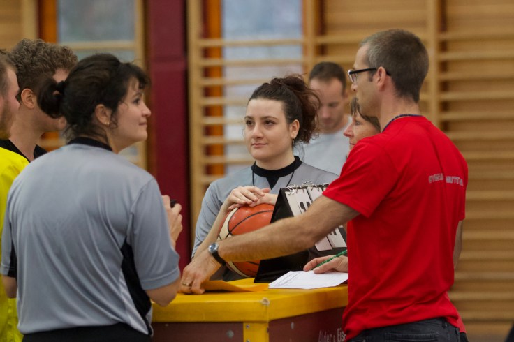 Schreiber Heinz und Patricia mit Schiedsrichterin Jasmine Balosetti